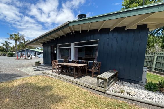 2-Bedroom Family Motel - patio