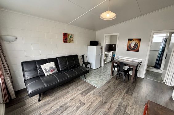Lounge%20b