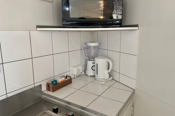 Microwave, jug